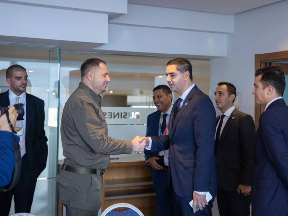 Ермак встретился с министром иностранных и торговли Мальты