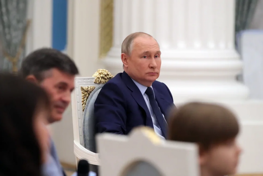 Почему следующий срок Путина незаконный? Главные 3 причины