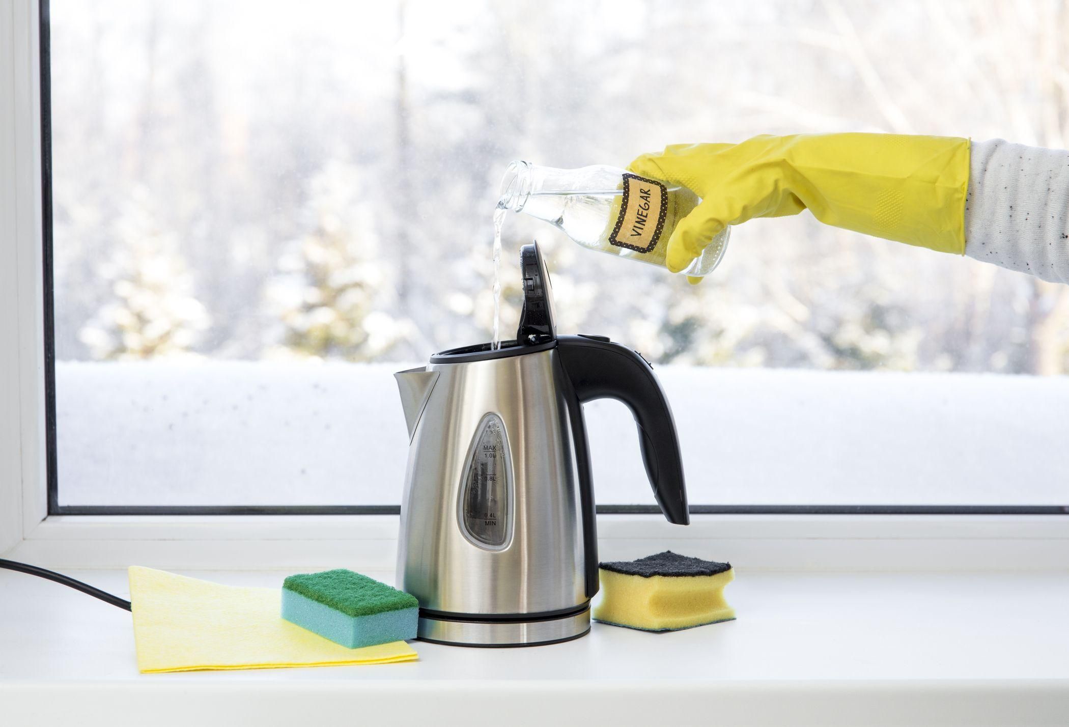 Как очистить чайник от накипи: 5 практичных советов