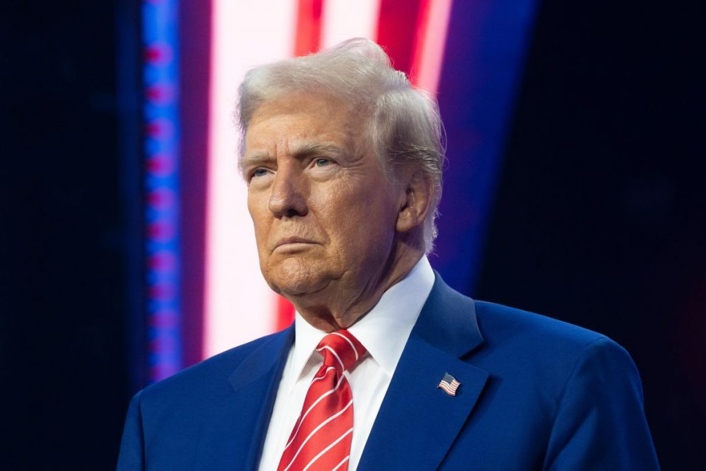 Почему Трамп объявил чрезвычайное положение в США и как это повлияет на мировую экономику?