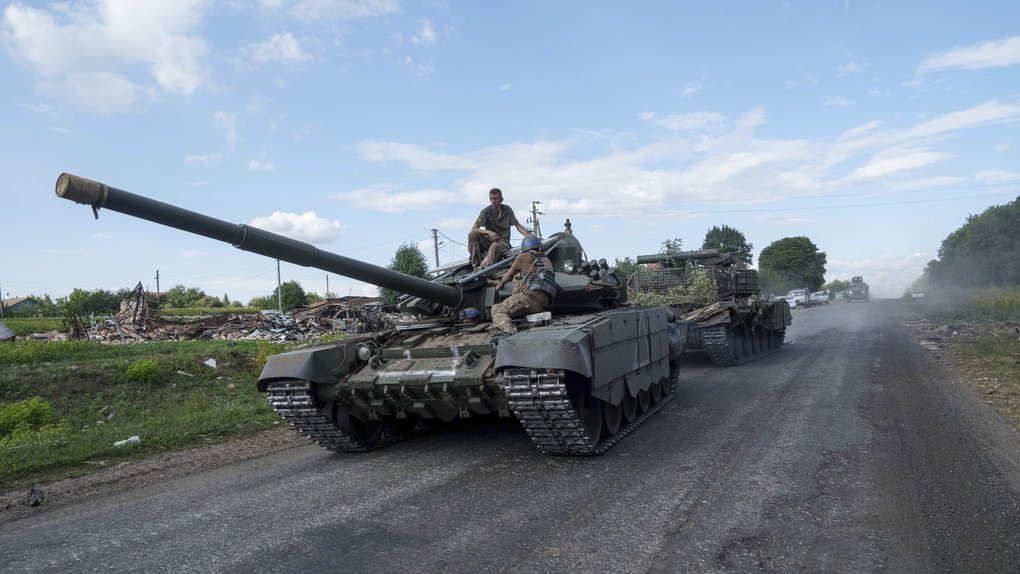 Україна залишилася без найсильнішого союзника: як США зменшують допомогу та що чекає Київ далі
