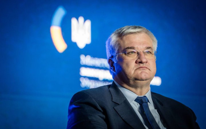 Обещания, оружие и Patriot: о чём Украина говорила с Келлогом в Киеве