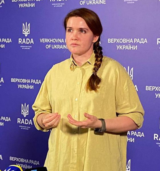«Это стало моим оружием»: Безуглая заявила о синдроме Аспергера и намекнула, как это использовали против неё