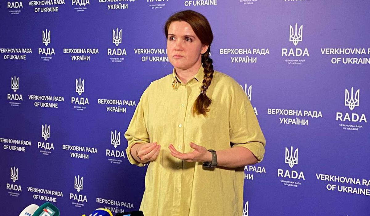 «Это стало моим оружием»: Безуглая заявила о синдроме Аспергера и намекнула, как это использовали против неё