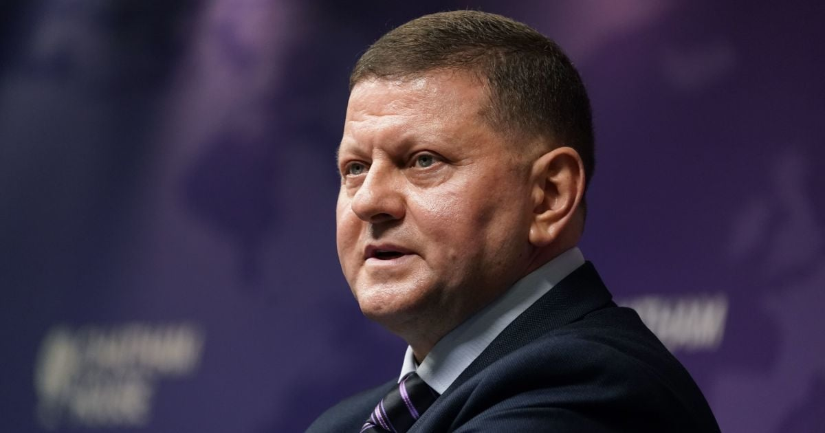 Почему Залужный отказался ответить на звонок Венса и что это значит для его будущего