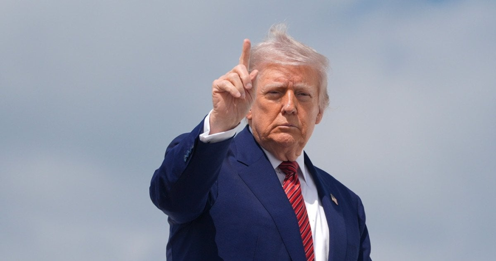 Дональд Трамп стал одним из крупнейших владельцев биткоинов в мире — его доля превысила $870 миллионов
