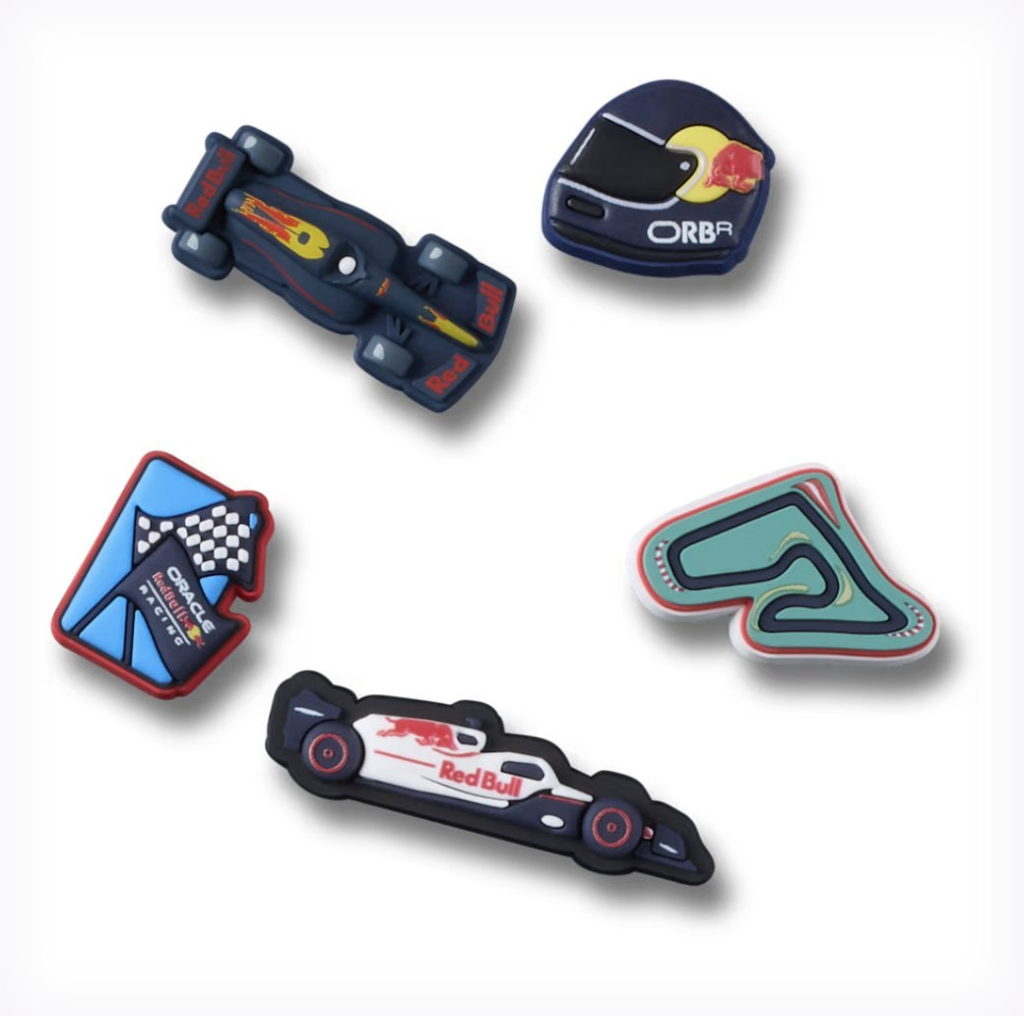 Crocs и Red Bull Racing выпустили тапки в стиле F1: дата продаж и цена новых моделей
