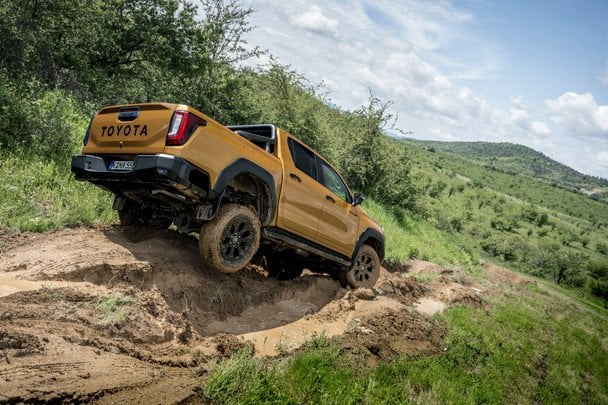 Новый Toyota Hilux 2026: что изменилось в легендарном пикапе нового поколения