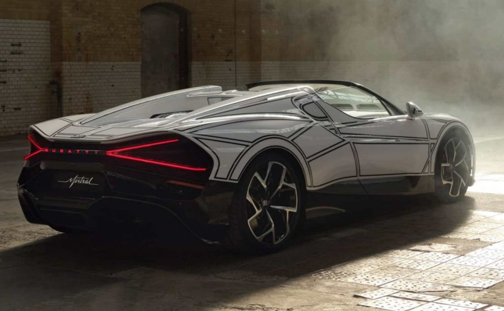 Bugatti представила эксклюзивный W16 Mistral Blanc Éternel с фарфоровой отделкой