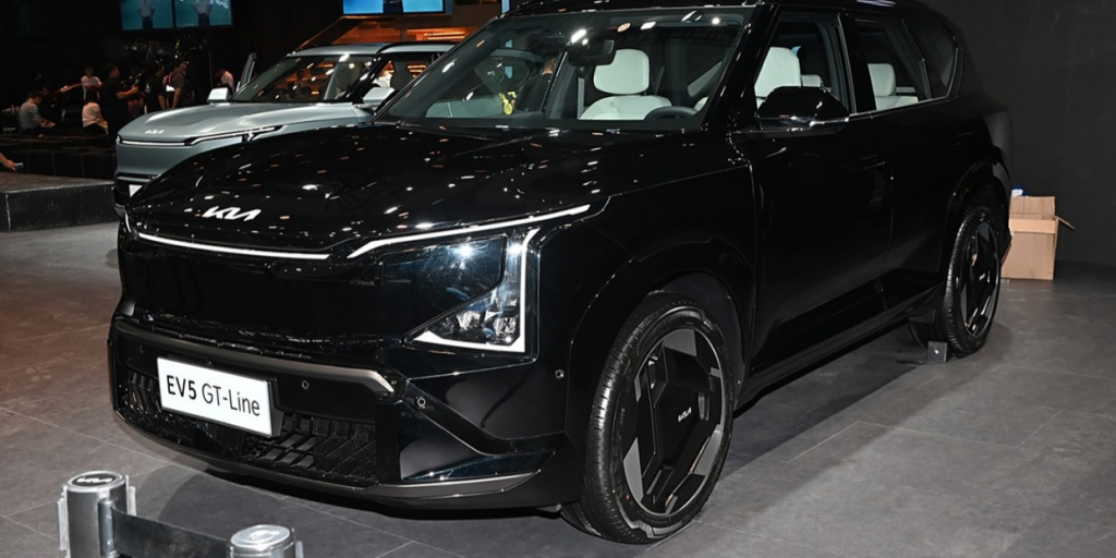 Новые Kia EV3 GT, EV4 GT и EV5 GT вышли в Европе: запас хода, цены и характеристики