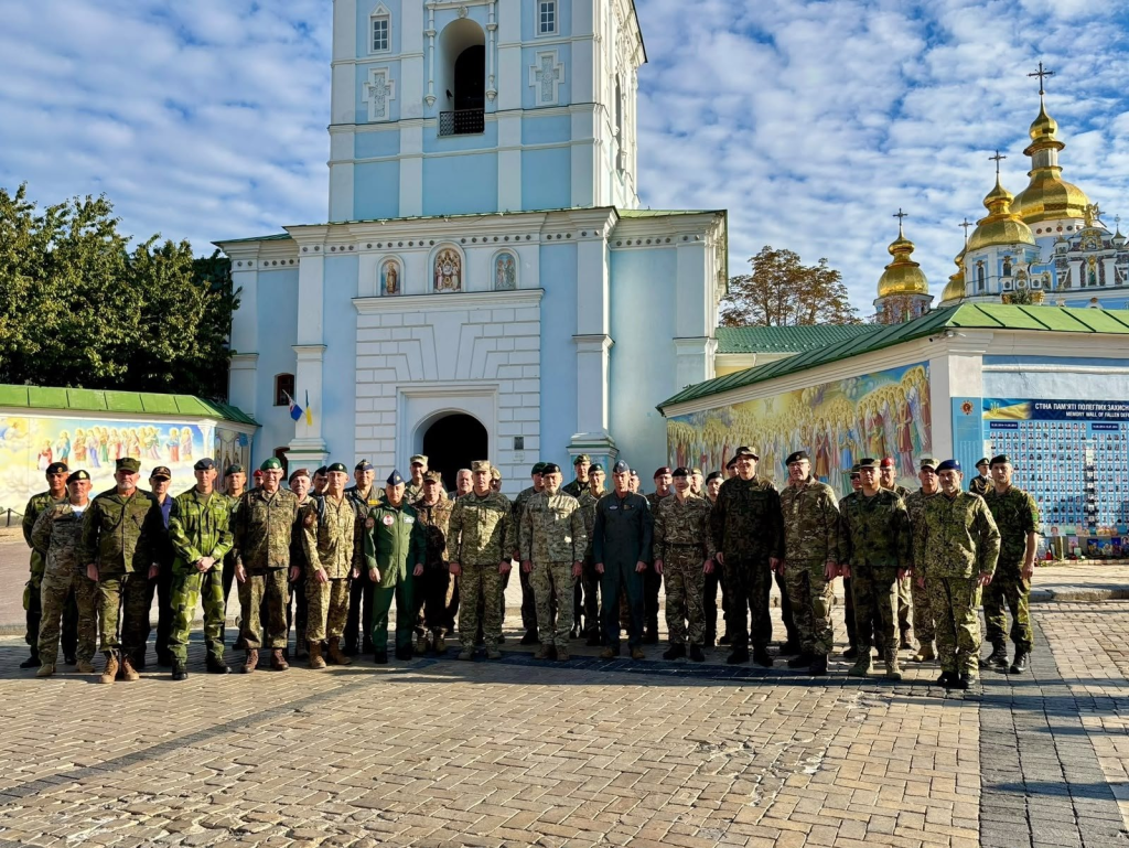 Военные представители всех 32 стран НАТО прибыли в Киев: что обсуждали с ВСУ Военные представители всех 32 стран НАТО прибыли в Киев: что обсуждали с ВСУ